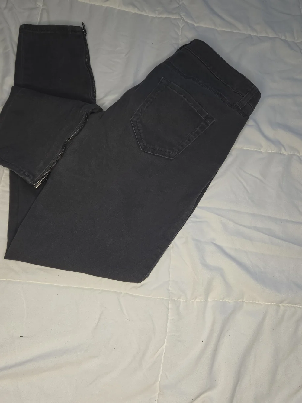 Old Navy Jeans Size 8 Women’s Black Skinny Jeans with Ankle Zippers